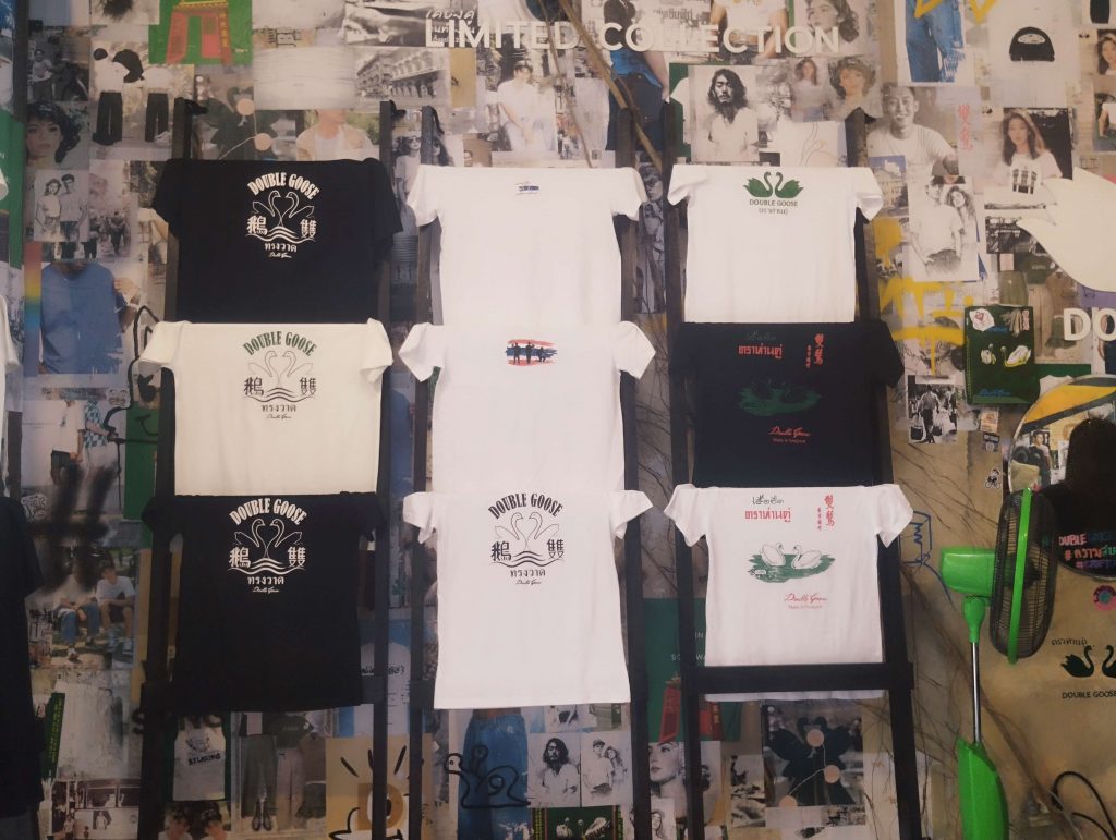 Tシャツ