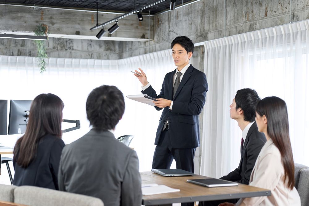 営業研修におすすめの講座14選!選び方から成功のためのポイントまで解説 | オンライン研修・人材育成 - Schoo(スクー)法人・企業向けサービス