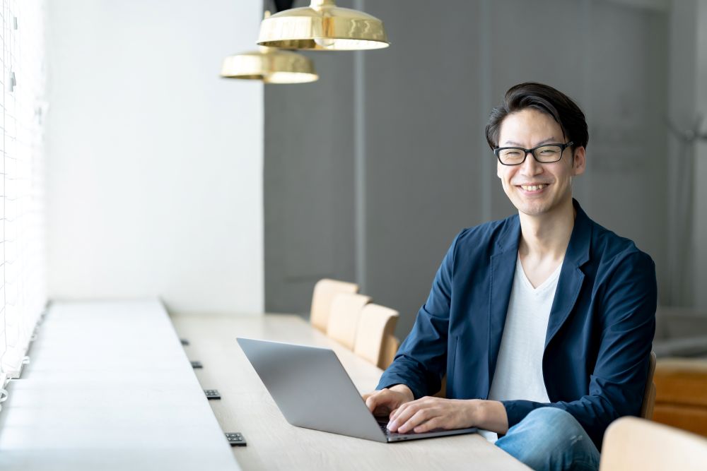 40代がキャリアに悩む理由とは?キャリアデザインのポイントや企業としての取り組みを紹介 | オンライン研修・人材育成 - Schoo(スクー)法人・企業向けサービス