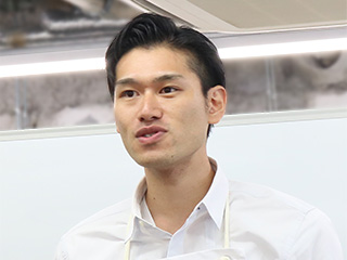 Yoshiさん
