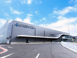 2017年11月30日オープン。名古屋駅から車で約30分。名古屋駅、栄、JR勝川駅、名鉄西春駅からはバスでも行ける。ショッピングモールに隣接しているため休日は家族連れでにぎわっている(写真提供/あいち航空ミュージアム)