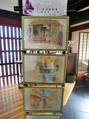▲宮崎監督が手描きで残してくれたという『御舟宿いろは』のリノベーションイメージのスケッチ。この『御舟宿いろは』は、宮崎アニメファンだけでなく、坂本龍馬ファンからも“聖地”として崇められている建物。慶応3年4月、伊予国大洲藩の西洋船が紀州藩の明光丸と衝突。そのまま鞆港に曳航しようとしたものの浸水のため宇治島沖で沈没した『いろは丸沈没事件』の際に、坂本龍馬をはじめとする海援隊が、紀州藩側へ賠償交渉を行った場所として伝わる建物だ(御舟宿いろはについての詳細は別レポートにて紹介)