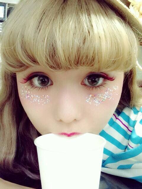 メイク ラメパウダー