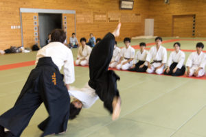 今回はサークル見学として合気道部の活動の様子も見学することができました!