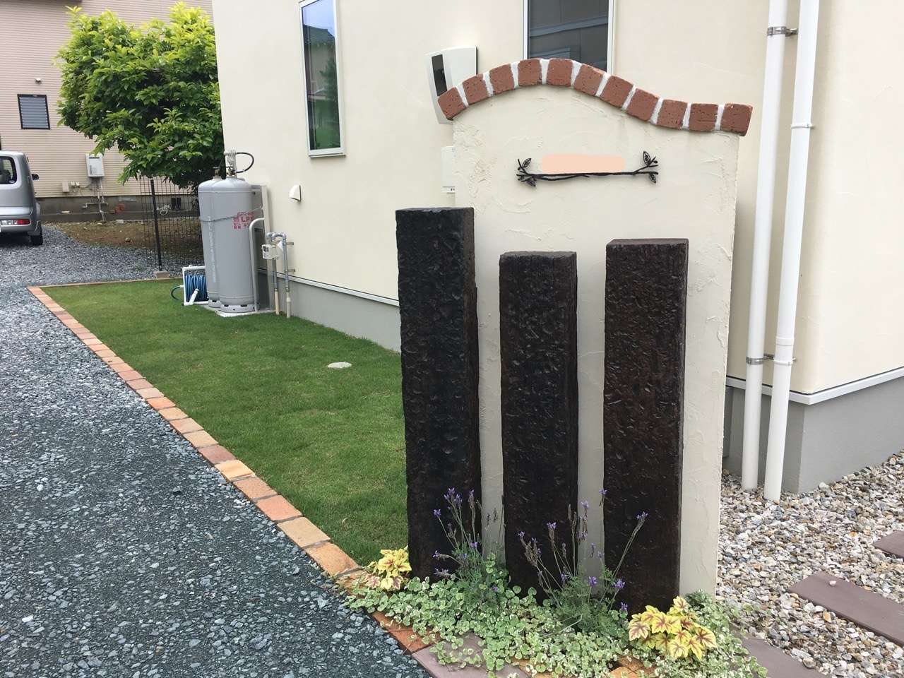 かわいい門柱 エクステリア 浜松市周辺で外構工事や駐車場工事のことなら板屋建設