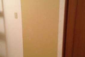 この後クロスを貼ります。