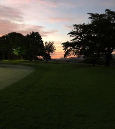 Middle wxcrovset5hnvb4nzcyidw