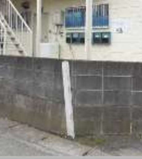 Middle rh4secplajqlob5s eoiwq