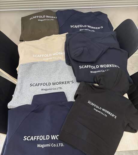 Middle dl8jhsyvsvheyv087d1mxa