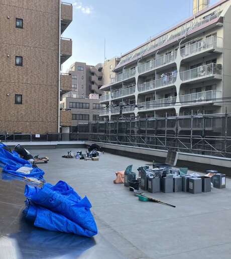 Middle q j0xreplnvo7f0qdzpwtq