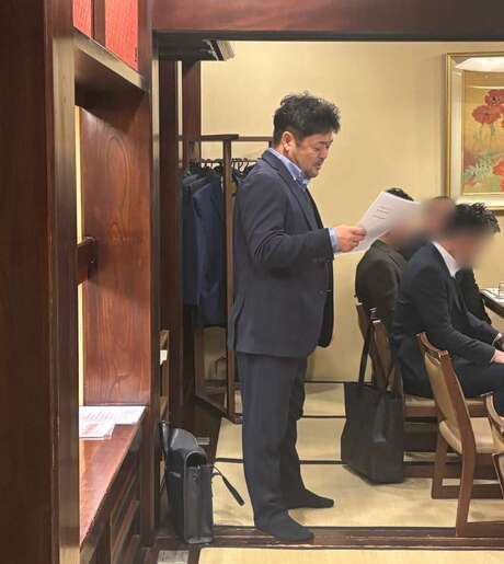 Middle vsnek8pngdofmehe37gu a