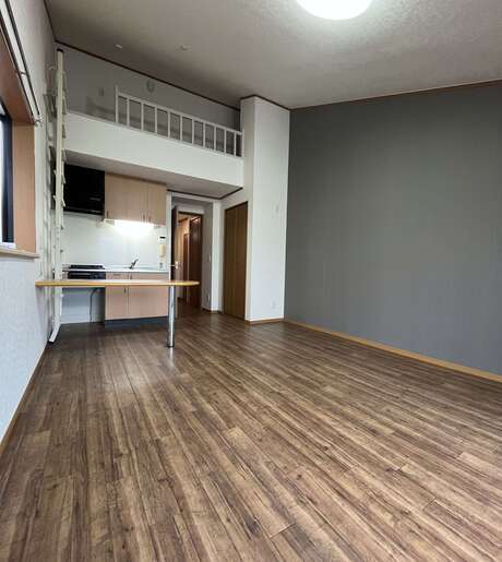 Middle 0aqm 5ioh se1a9czco3xw