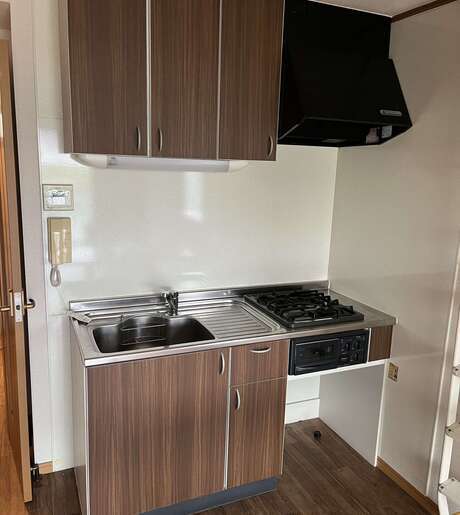 Middle kbdd6lrkrdgg qsrdonnrg