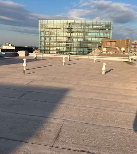 Middle qx4 ujjaukgwmxo1zaopiw