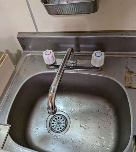 Middle xtycxdohqgsvq8gduw6mba