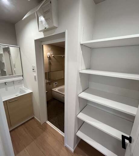 Middle q0icaq1wnkgrjjzsfevshq