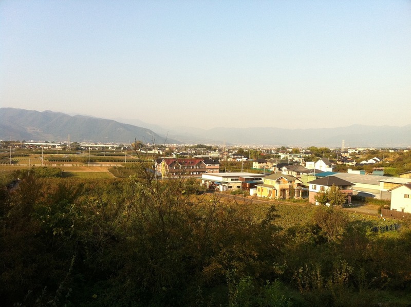 【勝山城】勝山城から石和(北)方面を遠望する