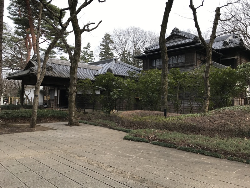 【江戸東京たてもの園を訪問】本日（2017/3/5）は江戸東京たてもの園に行ってきました。小金井公園にある施設で、江戸から昭和初期までの建物が30ほど見られます。
http://www.tatemonoen.jp

226事件の現場となった高橋是清邸もあります。豪邸ばかりというわけではなく、民家や醤油屋さんといった商家も見学できます。