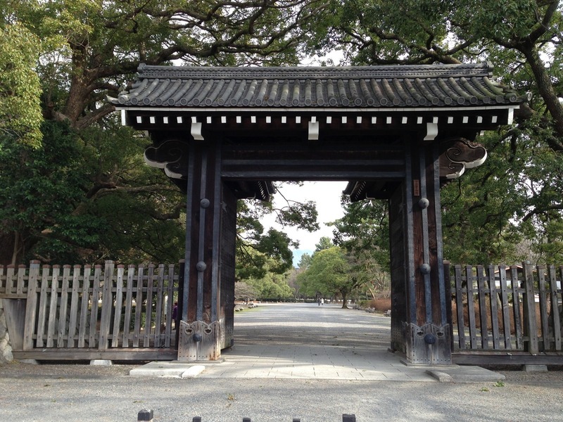 【京都御所】下立売御門。禁門の変では長州藩児玉隊と桑名藩兵が戦った。
