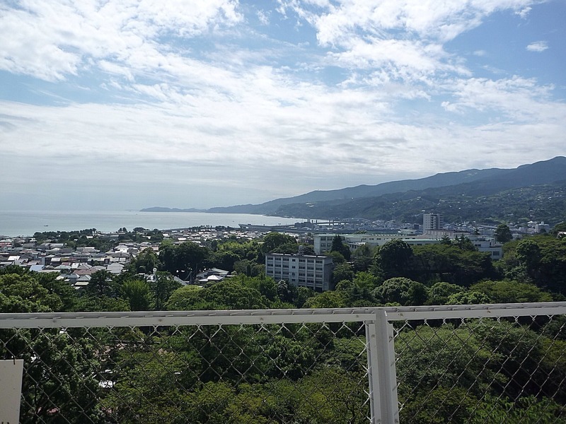 【小田原城】本丸天守望楼から見た西伊豆。