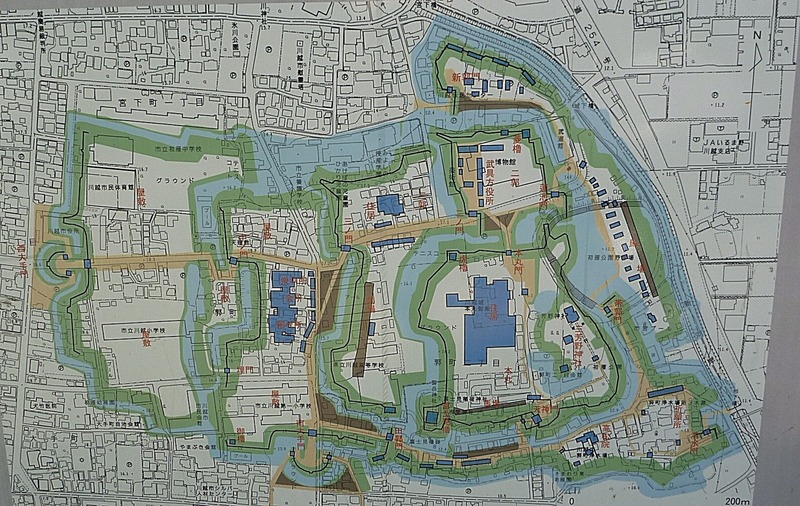 【川越城】現地案内地図。訪問時改修中だった河越城本丸御殿の囲いに載っていた
