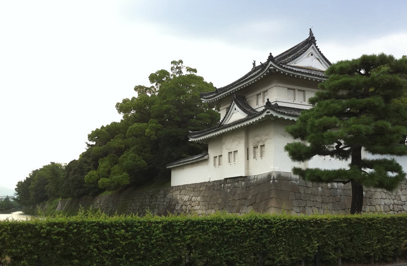 【二条城】寛永期に建てられた、東南隅櫓。<br>      1788年（天明8年）の大火で、多くの櫓が焼失、東南櫓跡と南西隅櫓が残るのみとなっている。