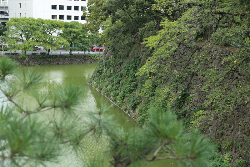 【江戸城】清水門の高台から、清水濠を撮影。