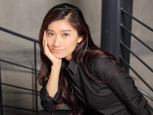 真似したい♡「オトナ女子」篠原涼子のピンクのネイルが可愛いと話題
