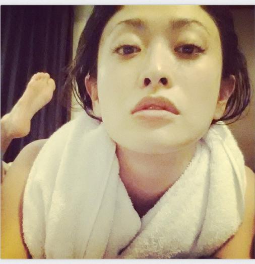 山田優、すっぴん風呂あがりショットを公開