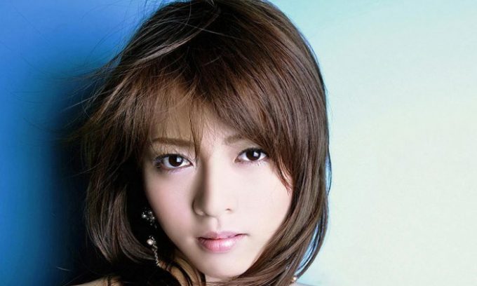 釈由美子の結婚相手(夫)のプロフィールと出会いのきっかけとは?