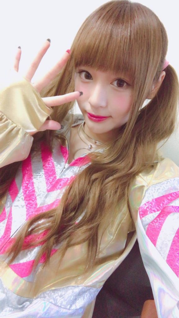重大な規約違反により活動自粛を余儀なくされたメンバーの山田朱莉。