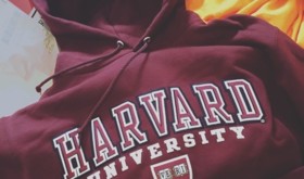 A Harvard University hoodie (equivalent to 5000 yen)