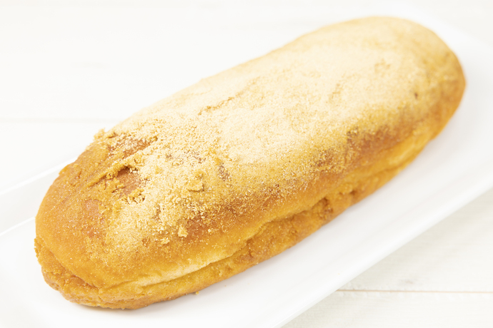 きなこがまぶされた揚げパン