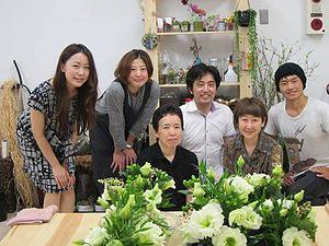 フラワーアレンジメントの技術を学びながら楽しく社会貢献！＾＾