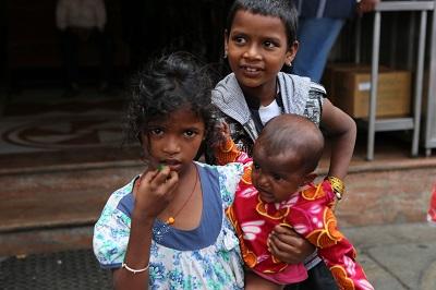 インドの子どもたちとアートによるこころの交流”　スタディツアー