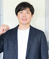 山崎航