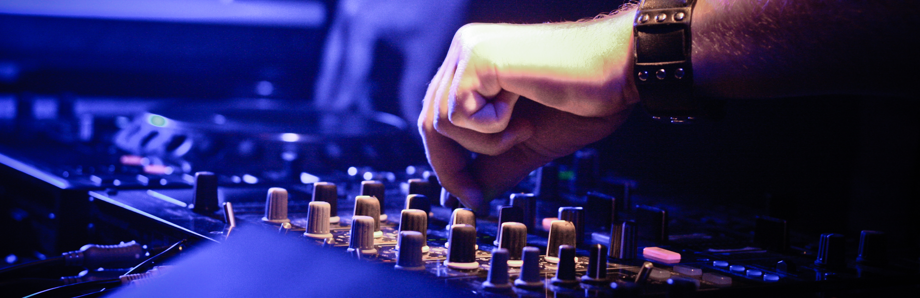 Dj in the mix picjumbo com