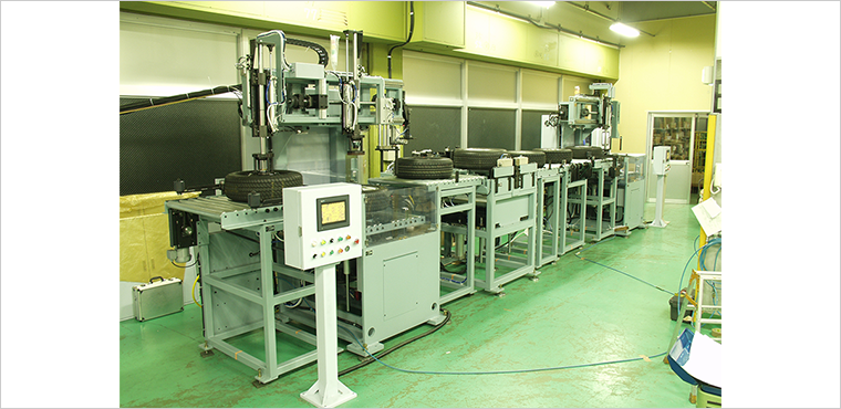 輪胎裝配生產線用動平衡試驗機