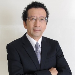 新村 一臣