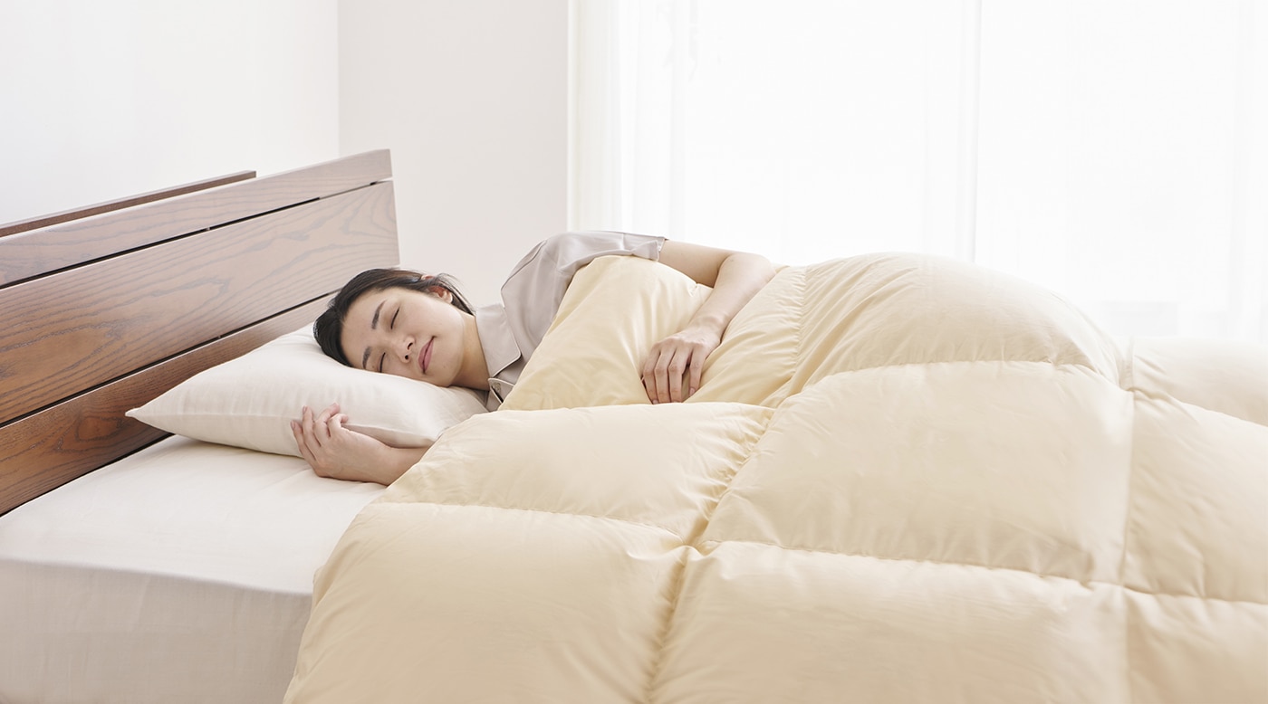 羽毛肌掛け布団~軽くて使い易く、暖かさをプラス～ | a.flat 風が運ぶ
