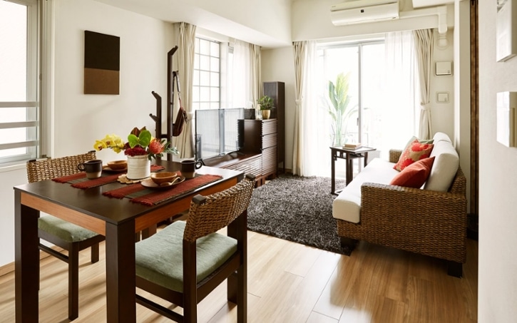 1ldkのレイアウト おしゃれなインテリアのポイント 一人暮らし 二人暮らしのコーディネート実例 A Flat その暮らしに アジアの風を 目黒通り 新宿 大阪梅田 グランフロント北館