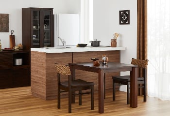 一人暮らしにおすすめな食器棚の選び方やポイント A Flat その暮らしに アジアの風を 目黒通り 新宿 大阪梅田 グランフロント北館