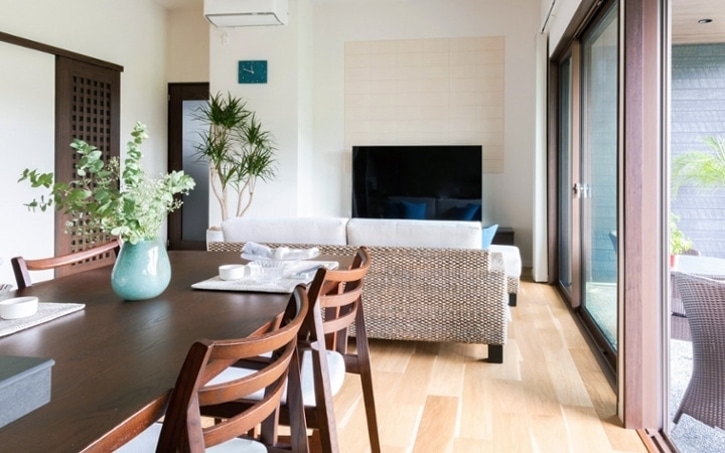 憧れのおしゃれな家の間取りとインテリアの選び方 外観 内観実例付き A Flat その暮らしに アジアの風を 目黒通り 新宿 大阪梅田 グランフロント北館