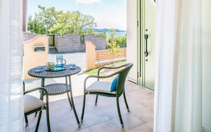 憧れのおしゃれな家の間取りとインテリアの選び方 外観 内観実例付き A Flat その暮らしに アジアの風を 目黒通り 新宿 大阪梅田 グランフロント北館