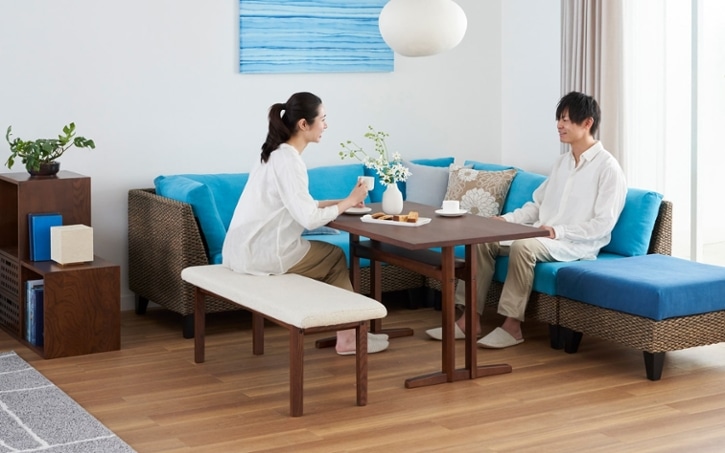 ダイニングテーブルの高さで異なる椅子の座面高と過ごし方～65cm 68cm