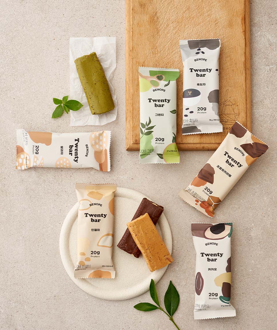 고단백 식품 베노프 단백질 바 8가지 맛으로 먹습니다.