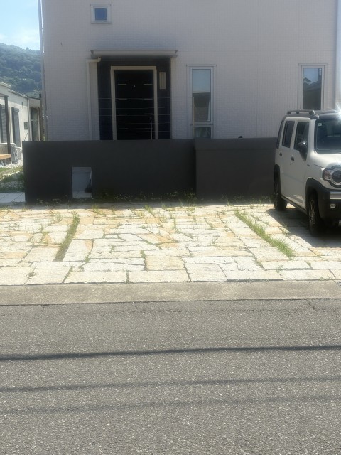 高田659  車両基地近くの駐車場写真