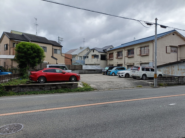 伊丹市南野、ラスタホール向かい、金城文化の月極駐車場15.16.17番の駐車場写真