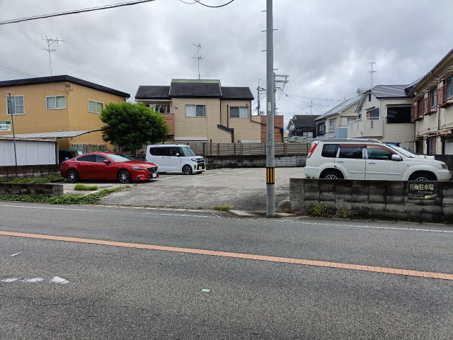 伊丹市南野、ラスタホール向かい、金城文化の月極駐車場15.16.17番の駐車場写真