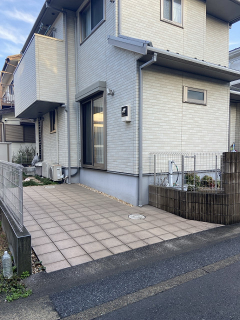 岡本2丁目10-10駐車場の駐車場写真